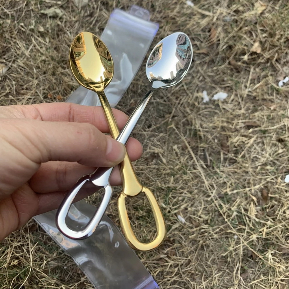 걸이식 구멍이 있는 스테인리스 스틸 커트레이, 골드 웨 - Gold Cutlery Flatware 리뷰 및 가격