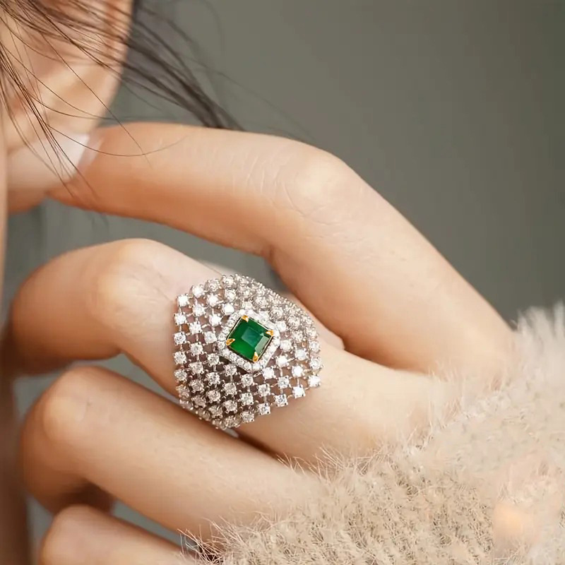 2026 새로운 작은 향수 스타일, 고급스러운 속이 빈 - Luxury Lifestyle Magazine 리뷰 및 가격
